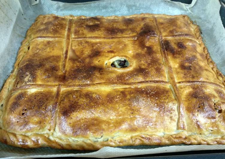 Empanada de manzana y pasas