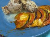 Arrolladitos de corvina con salsa de hongos hitach y Ratatouille