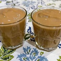 A picture of Chocolate chickoo shake.