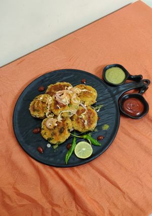A picture of Karela kabab (bittergourd kabab).