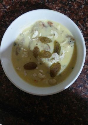 A picture of Shahi tukda.