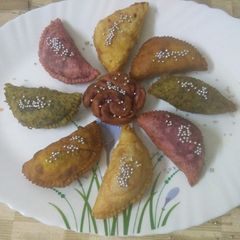 A picture of Dryfruits Gujiyas.