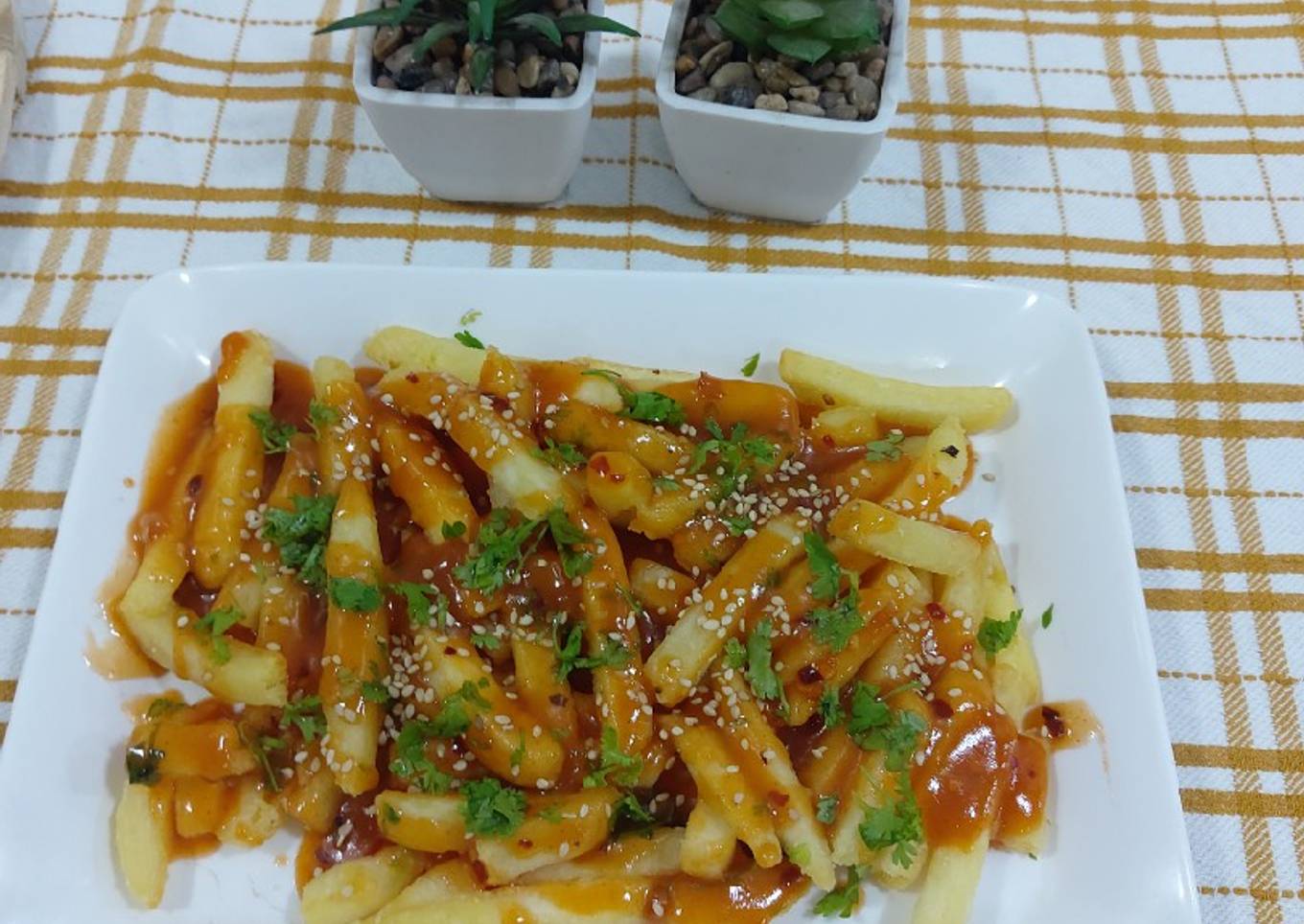 Honey chili potatoes