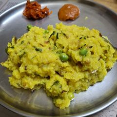 A picture of Sprouts Upma.