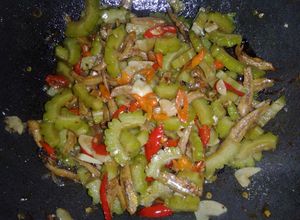 Foto resep Tumis Pare Teri (nggak pahit)