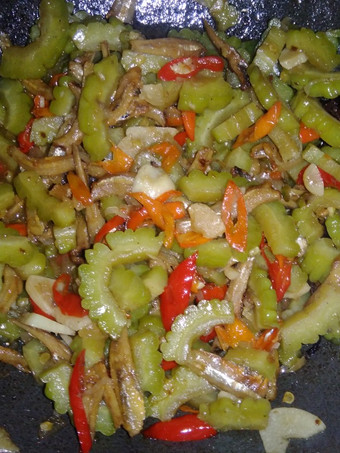 Cara Gampang Menyiapkan Tumis Pare Teri (nggak pahit) Anti Gagal