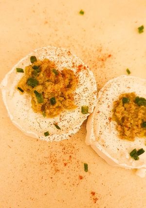 Une photo de Bricks de chèvre à la tapenade
