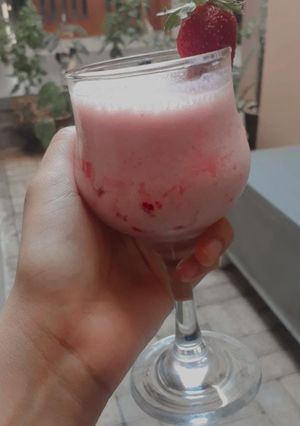 Foto resep Strawberry Milkshake no ice cream