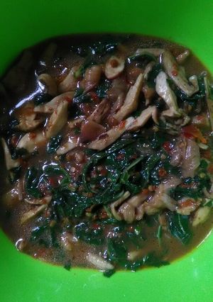 Foto resep Tumis Jamur Campur Daun Singkong Muda Super Pedas