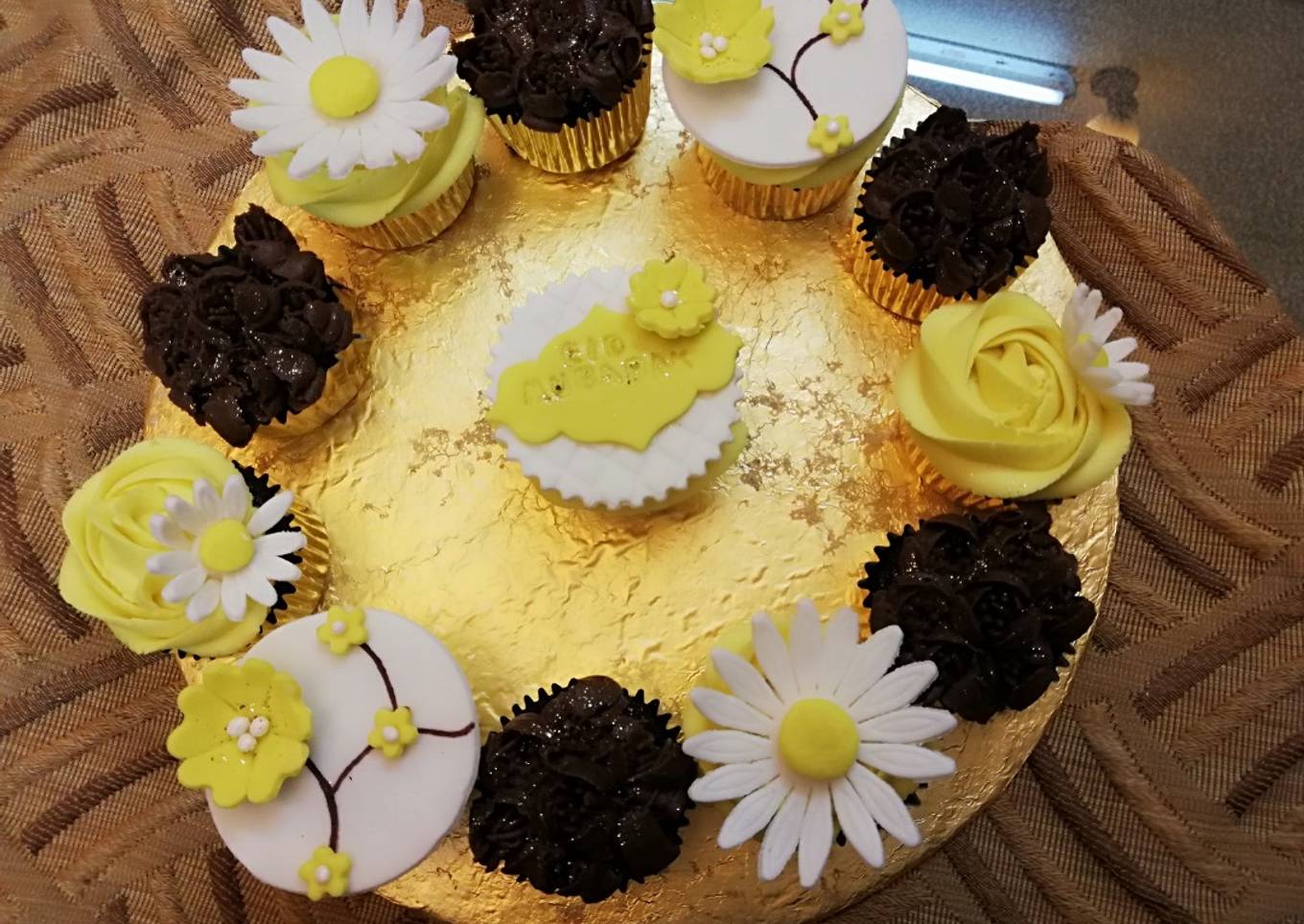 Chocolate cupcakes