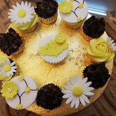 A picture of Chocolate cupcakes.