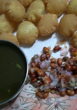 પાણીપૂરી (Panipuri Recipe In Gujarati) રેસીપી મુખ્ય ફોટો