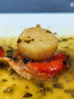 Una foto de Vieiras en salsa de limón