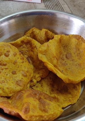 મસાલા પૂરી( Masala puri recipe in Gujarati રેસીપી મુખ્ય ફોટો
