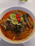 Canh xương hầm cải Hàn Quốc (뼈해장국)