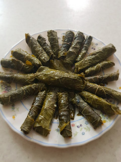 عکسی از دستور دلمه برگ مو