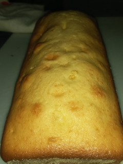 Una foto de Budín de naranja 🍊🍊