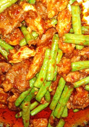 รูปของ ผัดพริกแกงหมูใส่ถั่วฝักยาว