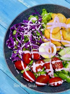 Hình của món Salad rau củ sốt Dâu Tằm.