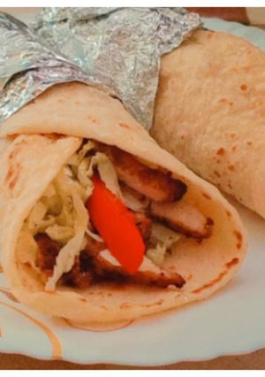 A picture of Chicken Shawarma / Homemade Kuboos.