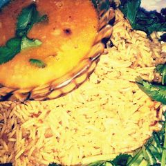 A picture of Tarka rice with Langar Daal.