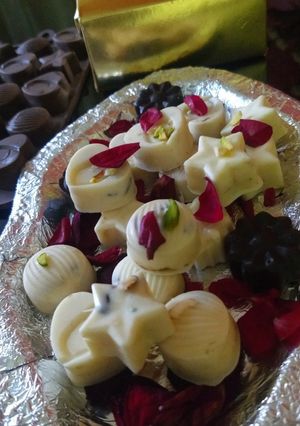 A picture of Rasmalai Chocolate.