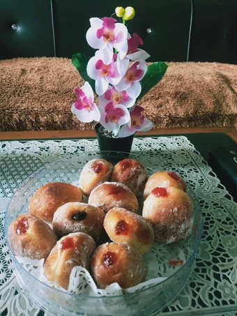 Easy Steps to Prepare Donat bomboloni the So Delicious So Delicious