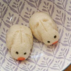A picture of Brown Rabbits - Chestnut Jouyo Manjyu (Wagashi).