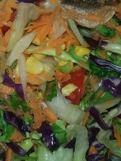 Una foto de Ensalada fresca multicolor