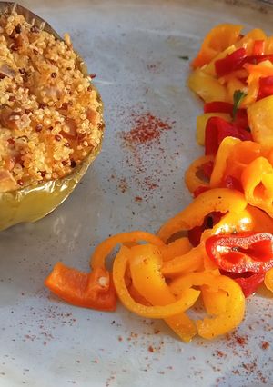Une photo de Poivrons farcis au Quinoa et Tofu ☀️