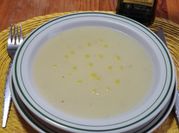 Una foto de sopa de poro
