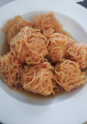 Hình của món Mì tôm bọc trứng cút.