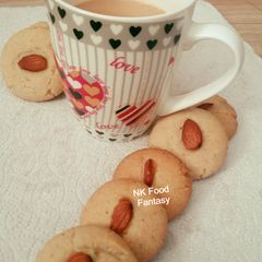 A picture of Almond Cookies.
