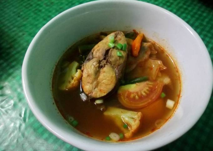 Sop Tom Yam Bandeng Salmon Instan