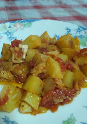 Una foto de Bacalao con tomate
