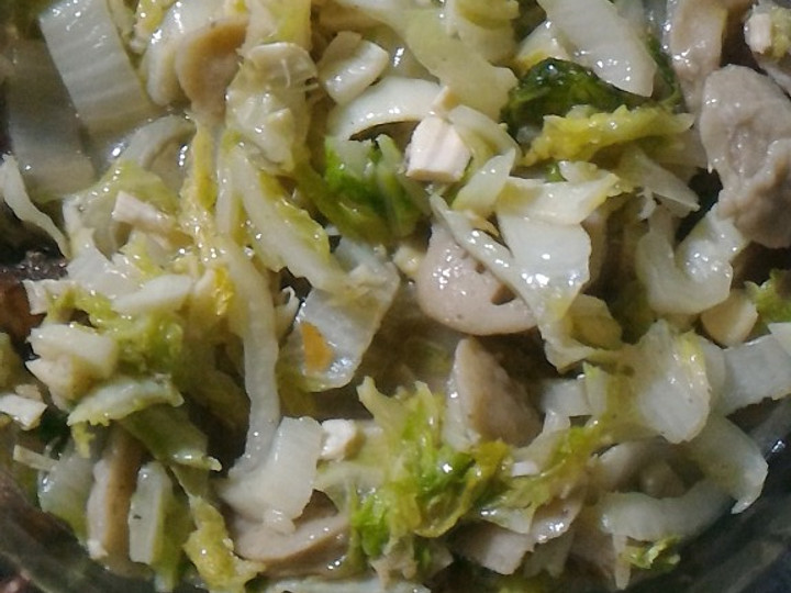 Cara Gampang Menyiapkan Tumis sawi putih dengan bakso yang Lezat