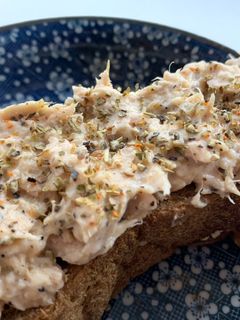 鮪魚優格麵包(Tuna toast)🐟(方便營養低熱量) 的食譜成品照片