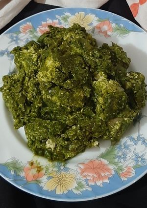 পালং পনির (palak paneer recipe in bengali) রেসিপির প্রধান ছবি