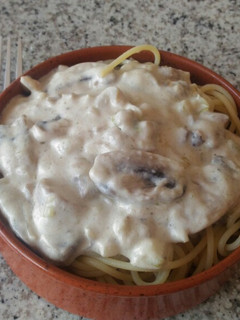Una foto de Spaghetti a la crema de champiñones