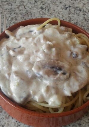 Una foto de Spaghetti a la crema de champiñones