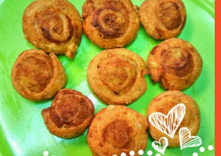 Recipe of Favorite Pin wheel samosa