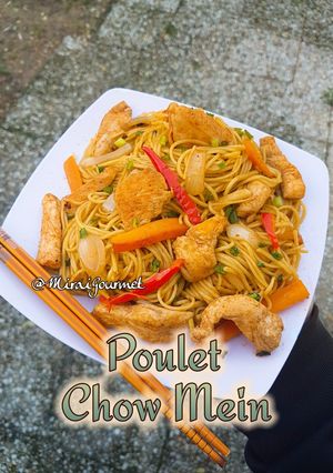 Une photo de Nouilles Poulet Chow Mein