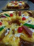 Rosca o Roscón de Reyes húmeda y esponjosa