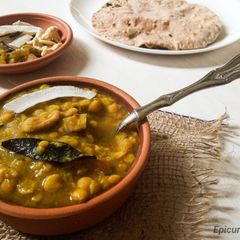 A picture of Narkel die Bengali chholar daal.