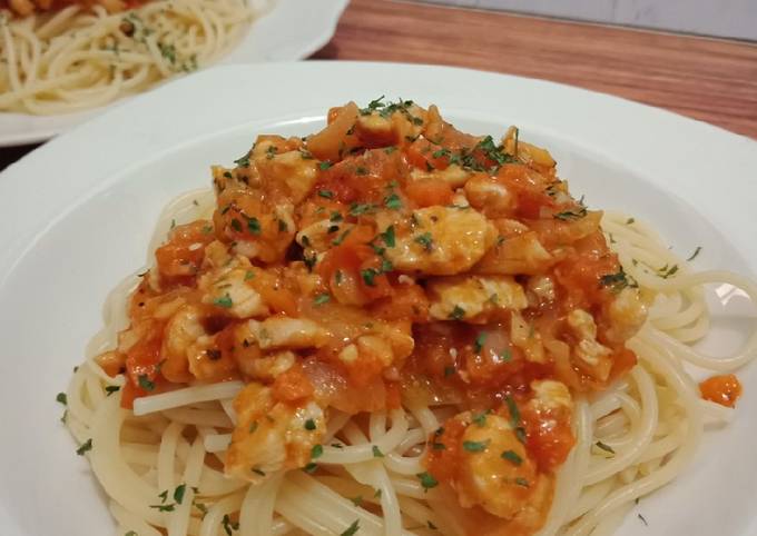 Resep: Spaghetti Bolognese with homemade sauce Wajib Dicoba