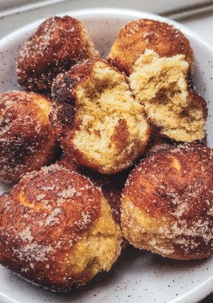 A picture of Banana Puffs (Banonuts) 😂🍌.