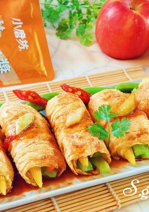 糖醋豆包長年菜卷 的食譜成品照片