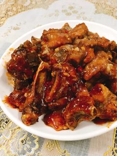 Hình của món Sườn xào chua ngọt.