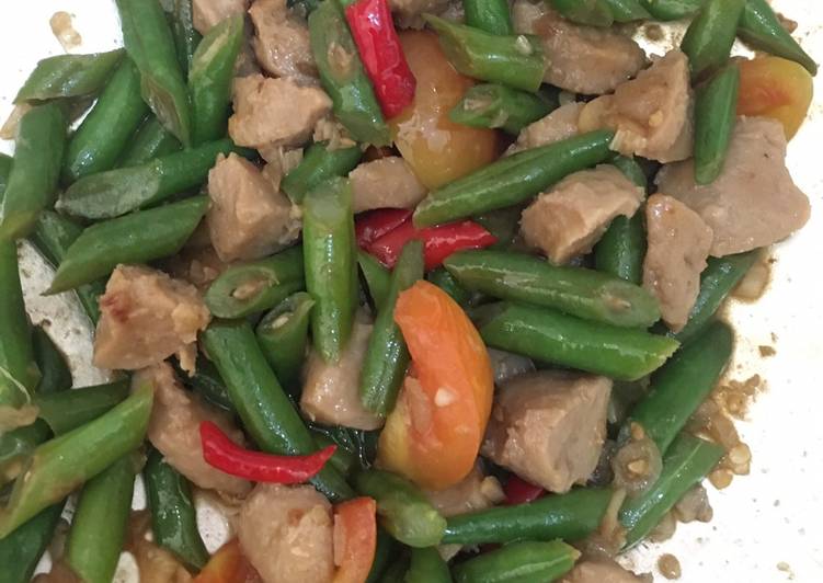 Tumis Buncis Bakso Pedas