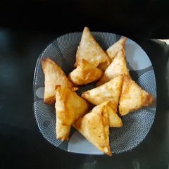 Metha samosay A picture of Metha samosay.